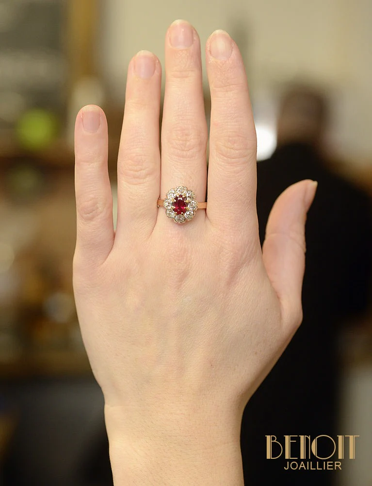 Bague Pompadour Or et Platine Rubis et Diamants - Image 5