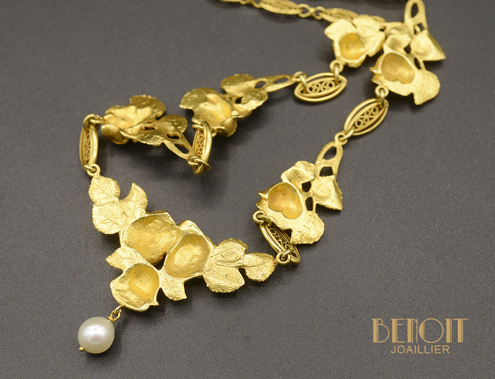 Collier "Draperie" Napoléon Or Jaune Motifs Roses - Image 4