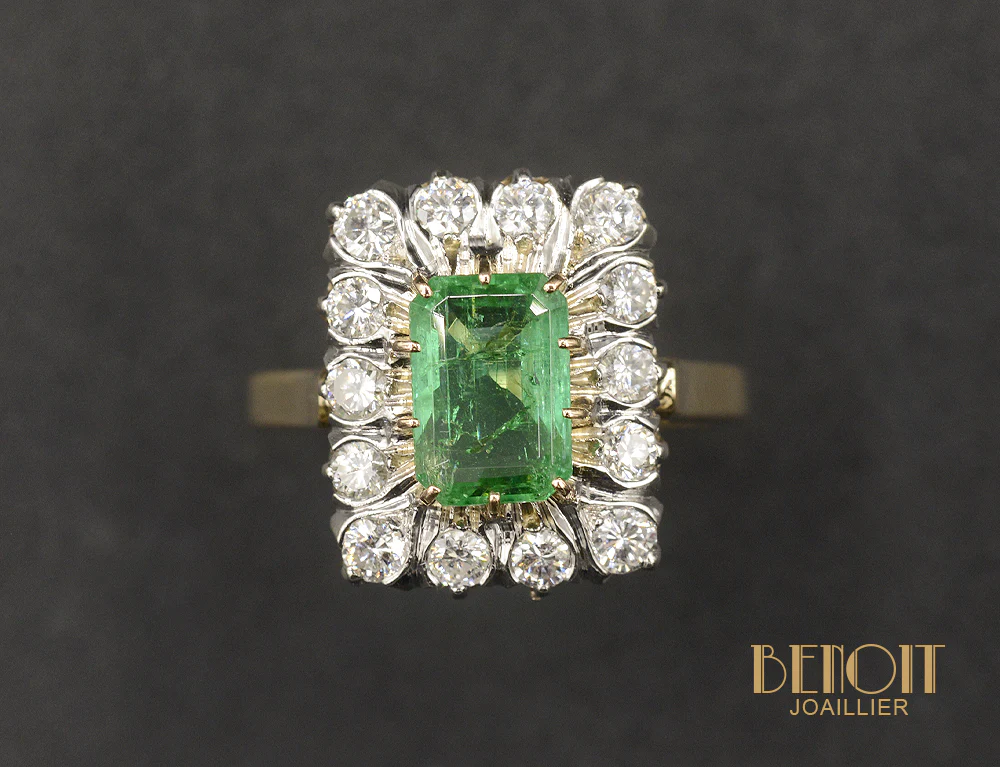 Bague de Style Art Déco Emeraude et Diamants - Image 4