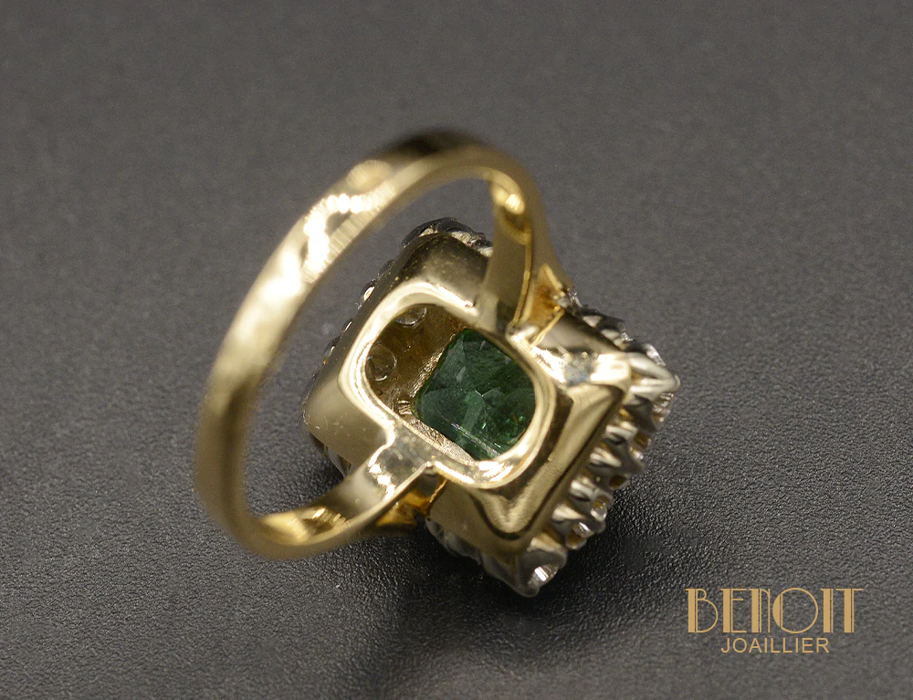 Bague de Style Art Déco Emeraude et Diamants - Image 6