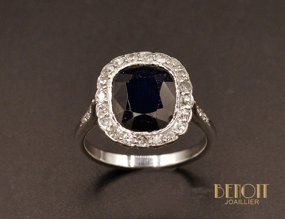 Bague Saphir Coussin Diamants - Image 2