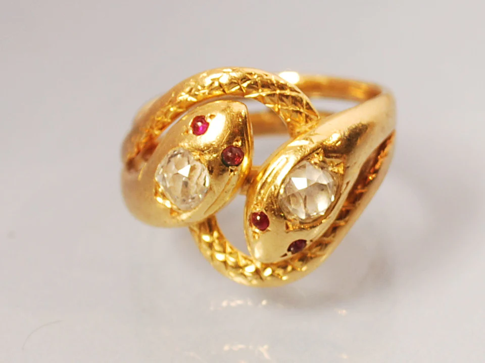 Bague 1900 serpent or jaune et diamant