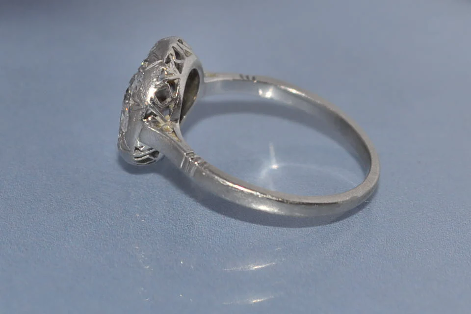 Bague ancienne diamants et platine - Image 3