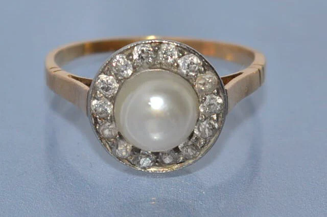 Bague ancienne perle fine et diamants