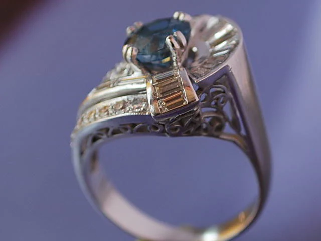 Bague art déco diamants saphir et or - Image 2
