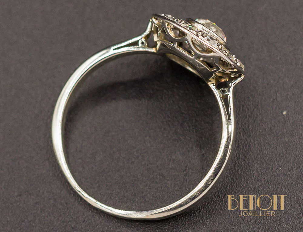 Bague Art Déco Diamant Entourage - Image 5