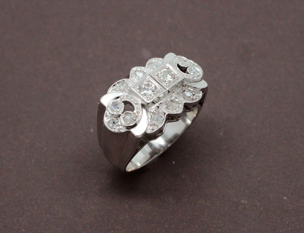 Bague Art Déco Diamants et Or Blanc
