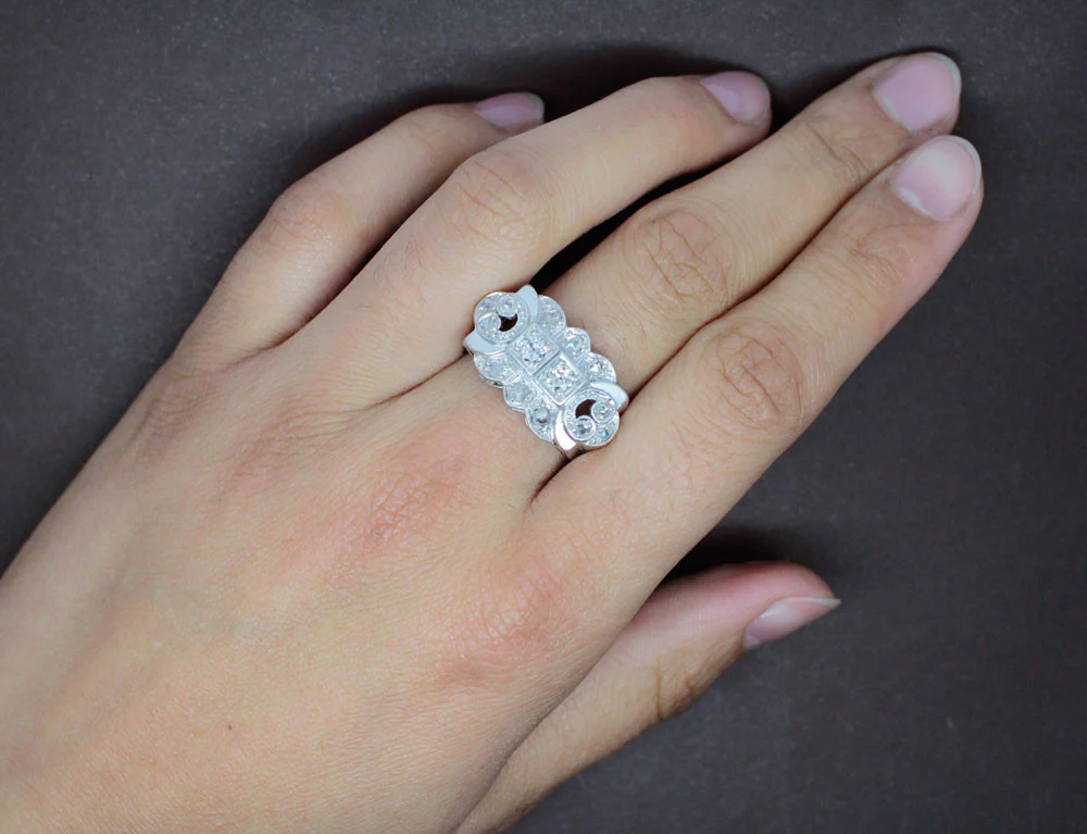 Bague Art Déco Diamants et Or Blanc - Image 4