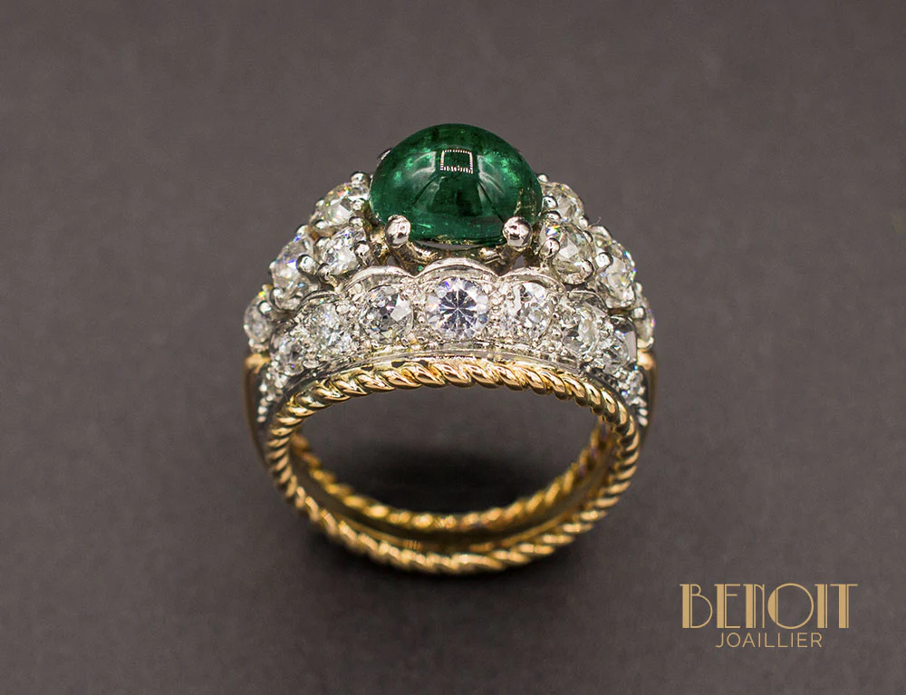 Bague Art Déco Dôme Emeraude et Diamants - Image 2