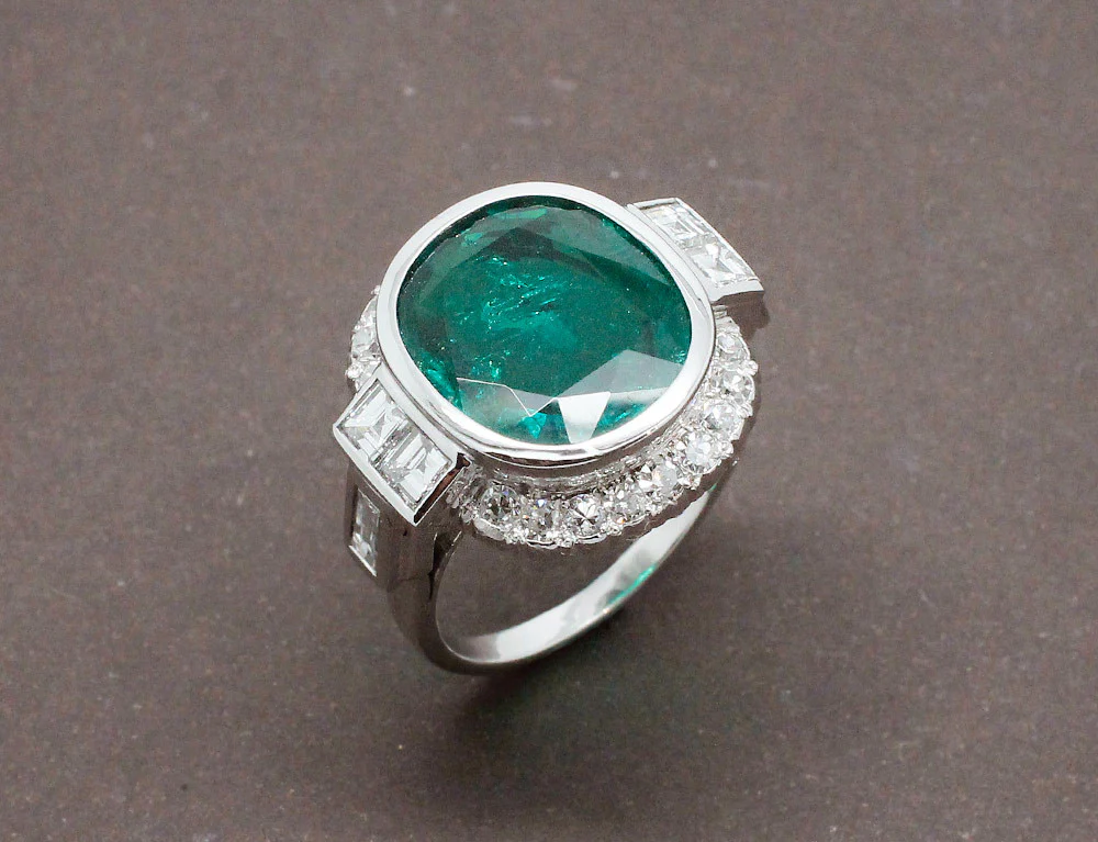 Bague Art Déco Emeraude 4,14cts