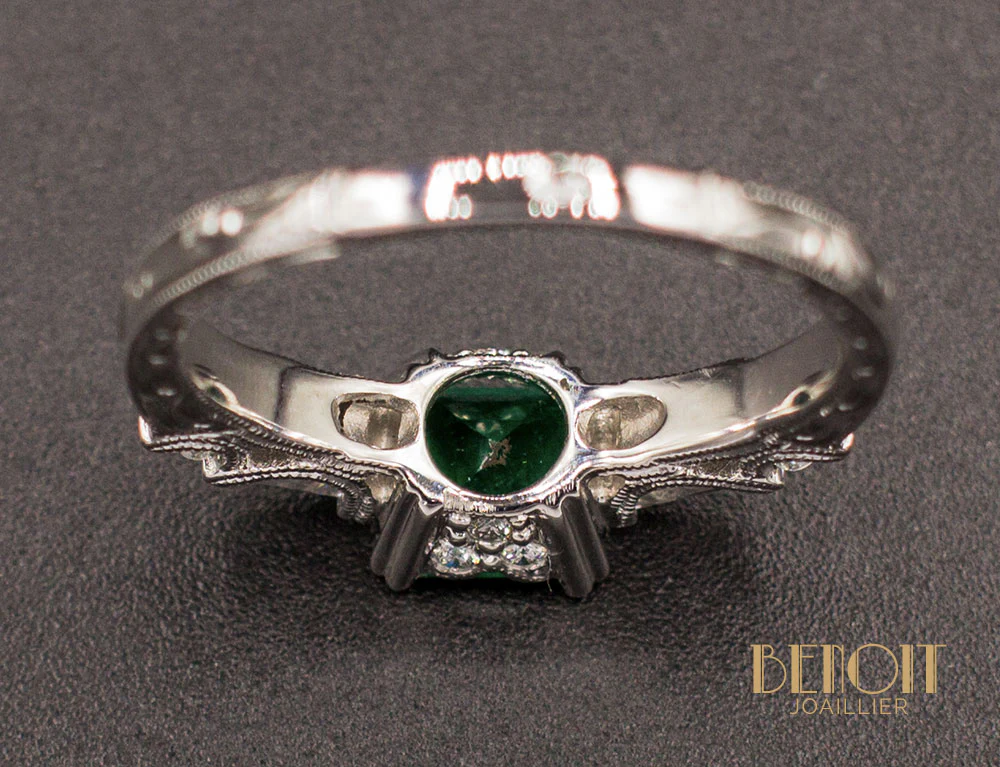 Bague Art Déco Emeraude Diamants - Image 6