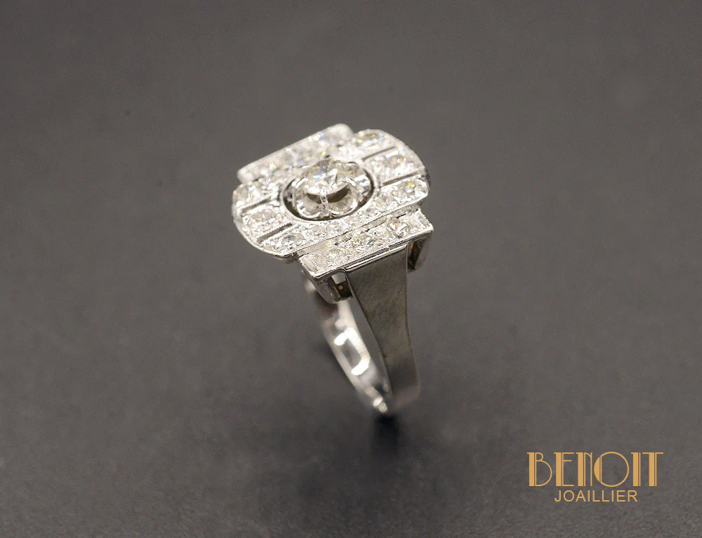 Bague Art Déco Or Blanc et Platine Diamants - Image 3
