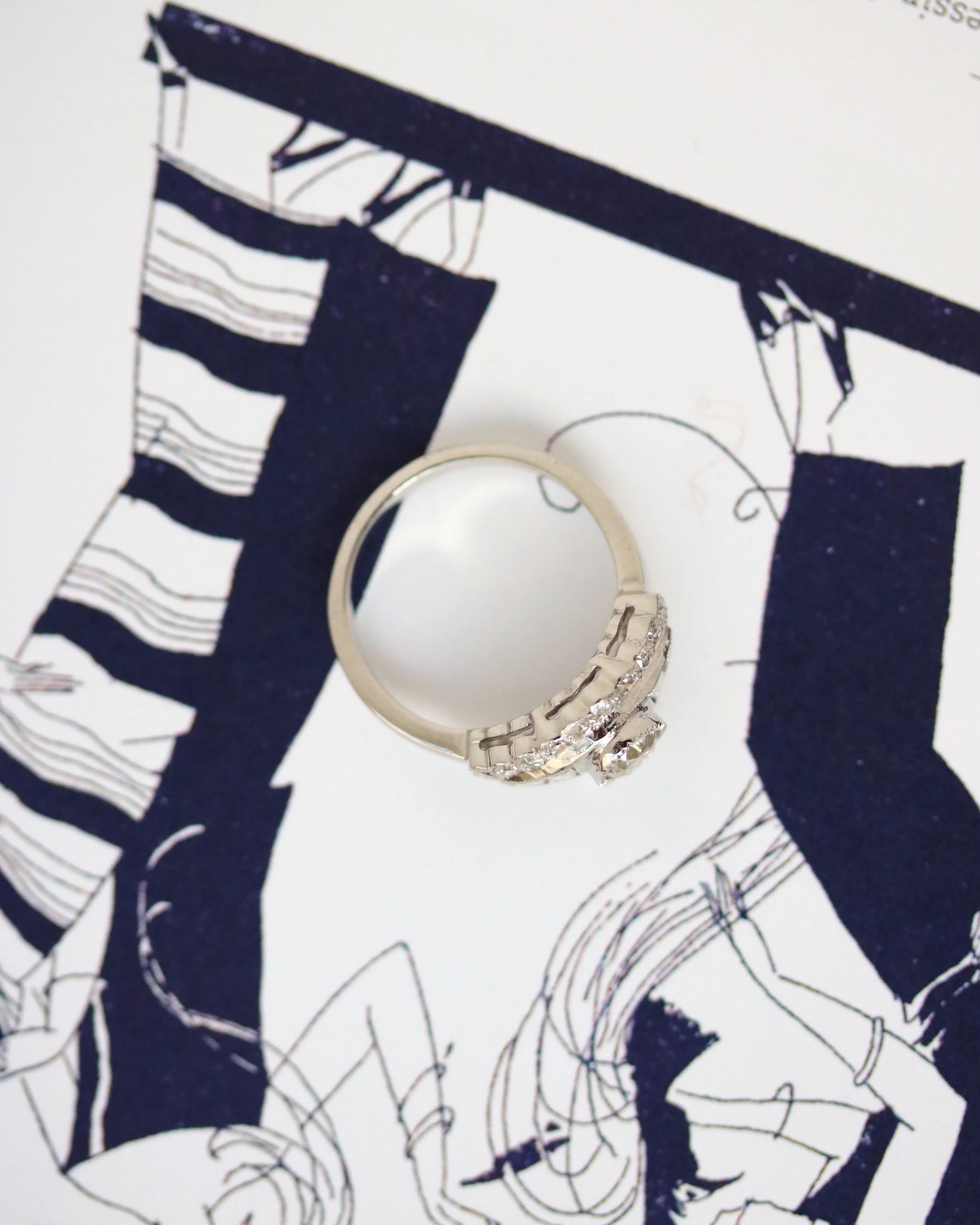 Bague Art Déco Or Gris et Diamants - Image 3