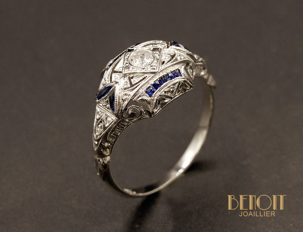 Bague Art Déco Platine Diamants et Saphirs