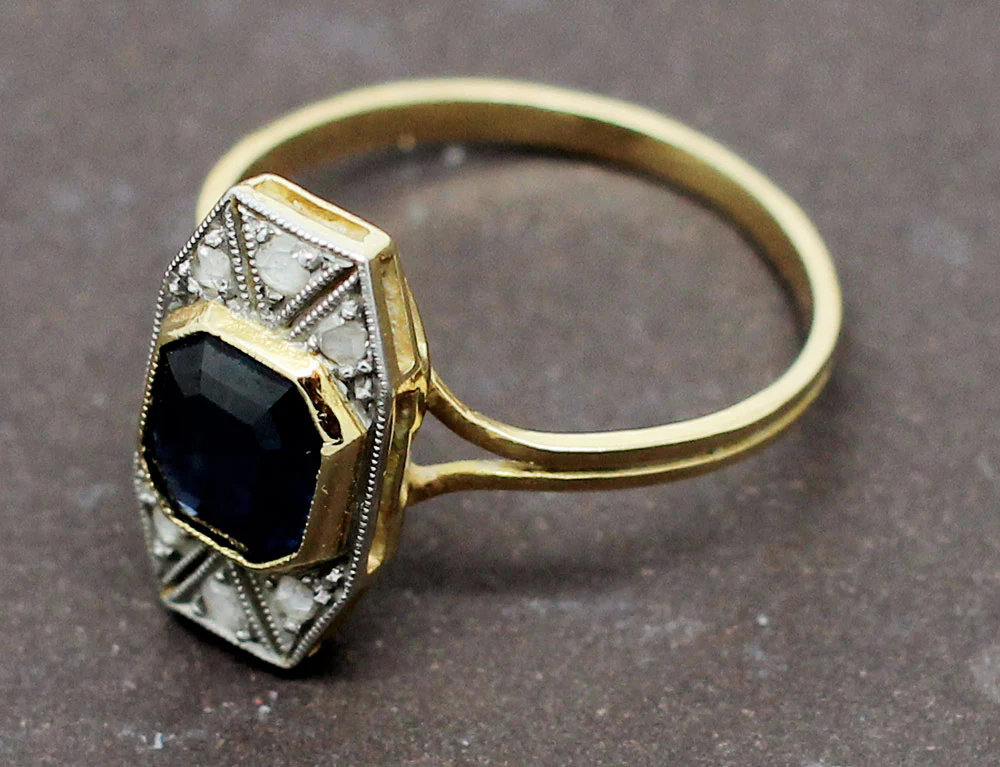 Bague Art Déco Saphir Diamants - Image 4