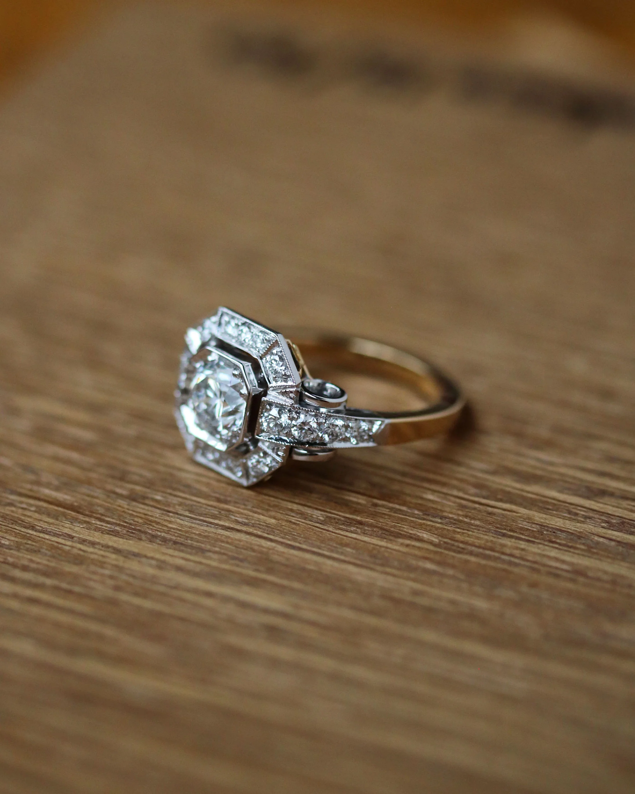 Bague Création Benoît Joaillier "Carré Pans Coupés" Diamant 1.01 carat D-VS1 - Image 6