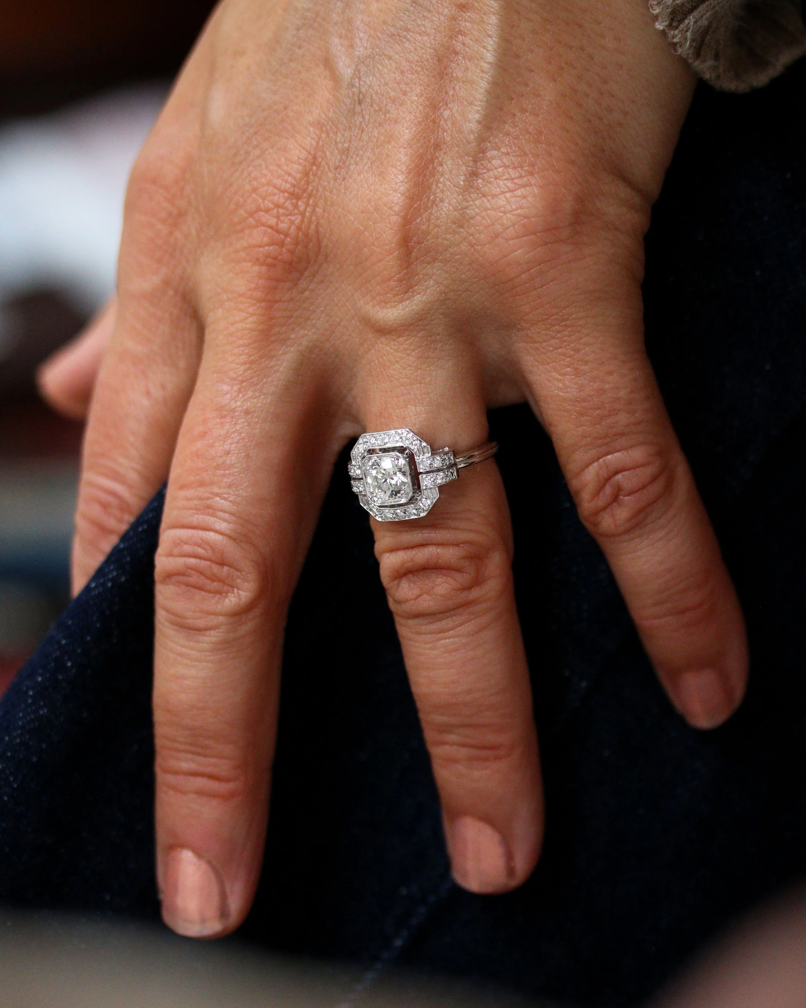 Bague Création Benoît Joaillier "Carré Pans Coupés" Diamant O,81 carat H-SI1 - Image 2