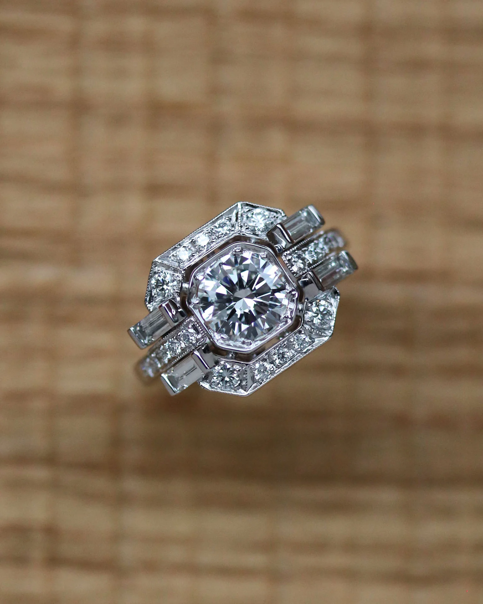 Bague Création Benoit Joaillier "Carrée Pans Coupés Doubles Baguettes" Diamant 1.24 ct - Image 5