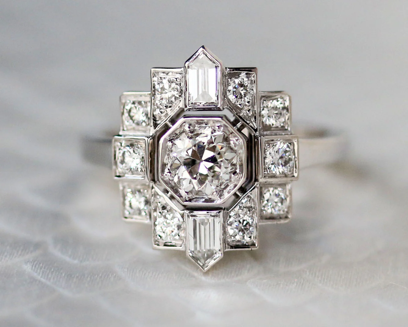 Bague Création Benoit Joaillier "Diamants Bullet" - Image 6
