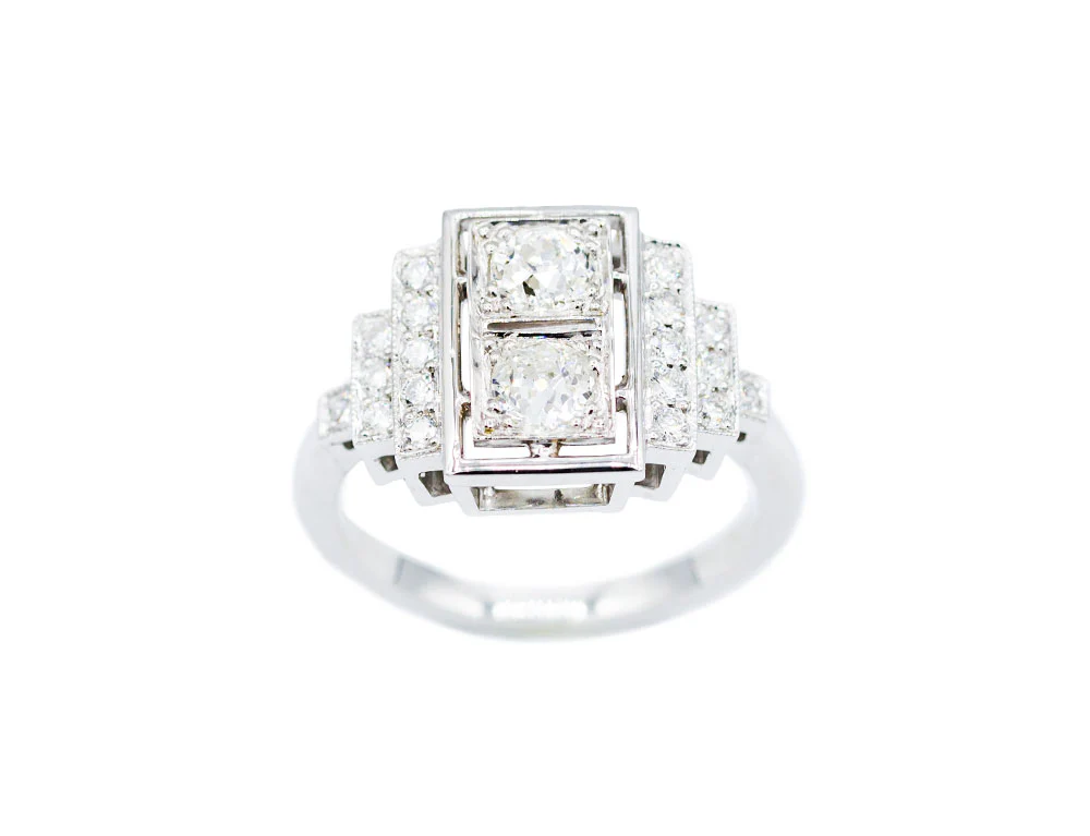 Bague Création Benoit Joaillier "Escaliers et Deux Diamants" - Image 2
