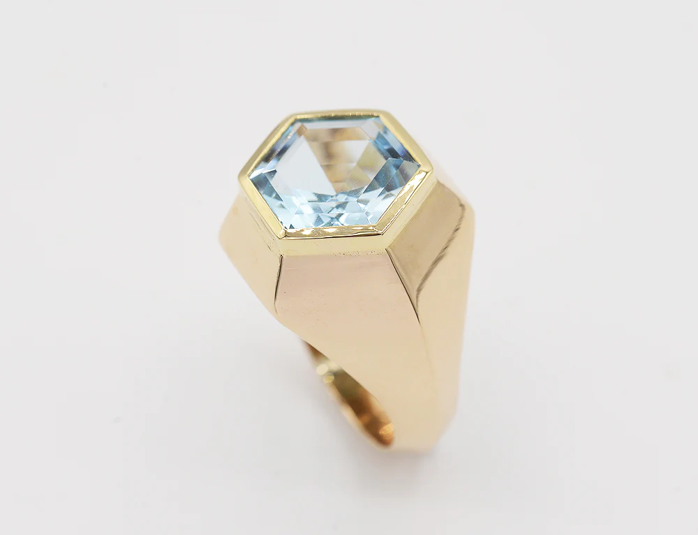 Bague Création Benoit Joaillier "Jonc Hexagonal" Topaze Bleue 4,20 cts - Image 3