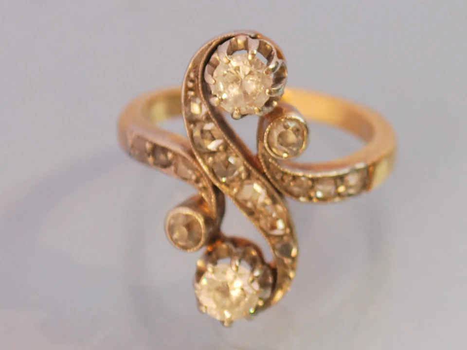 Bague de fiançaille diamants et or