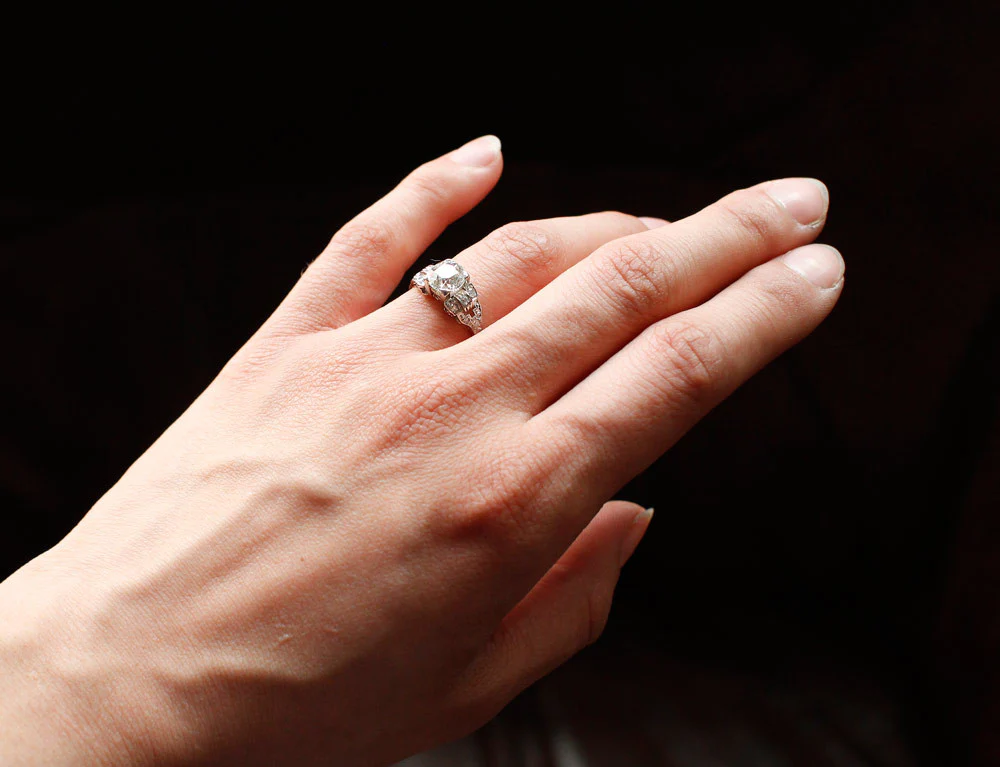 Bague de Fiançailles Art Déco Diamant et Or Blanc - Image 7