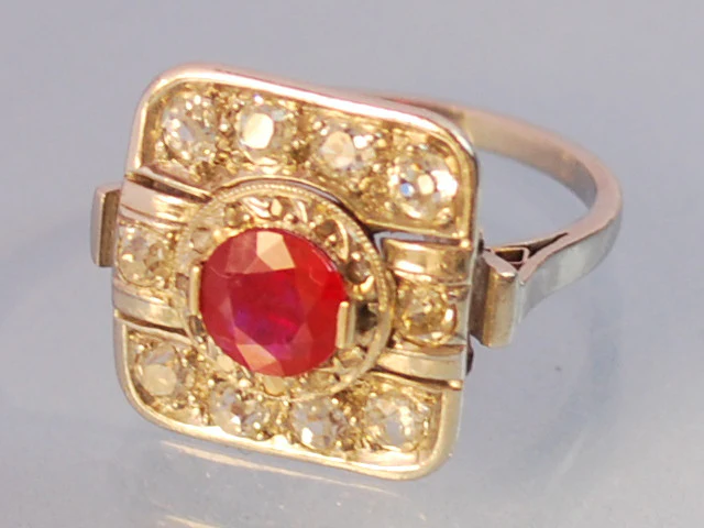 Bague diamants et rubis 1930