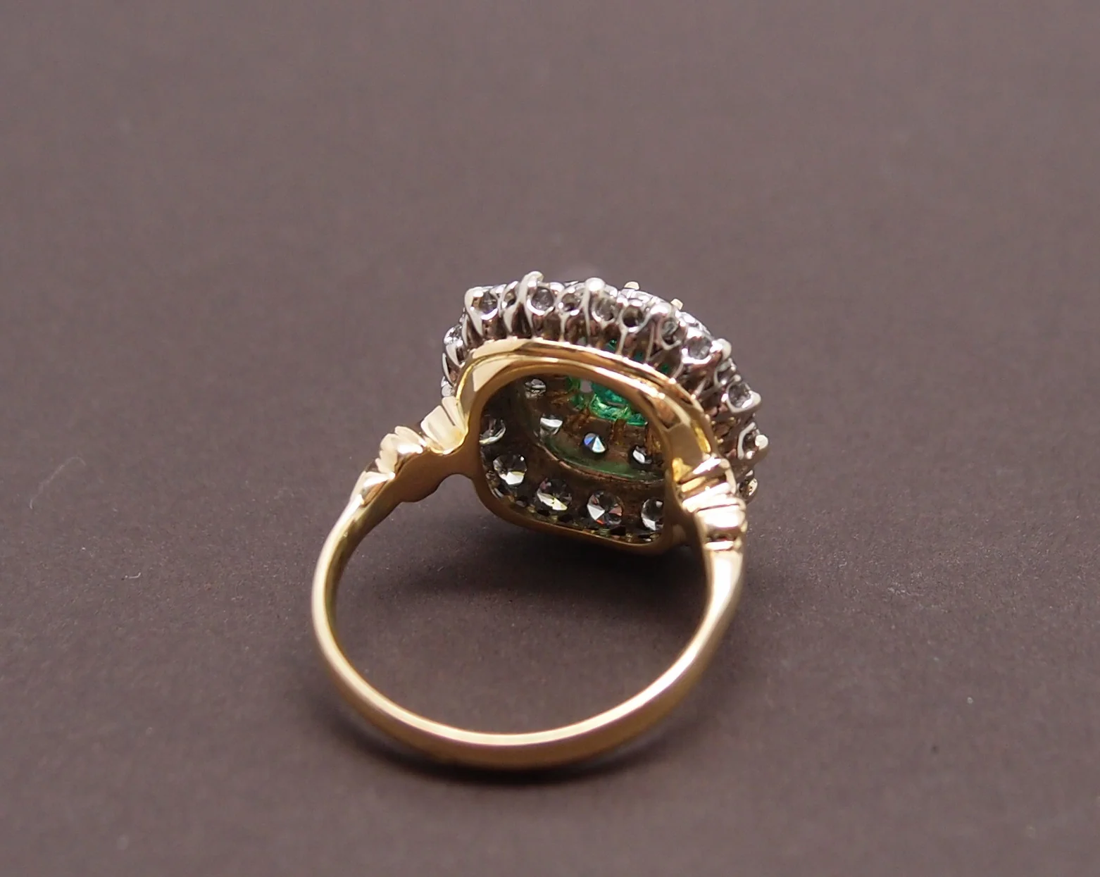 Bague Emeraude double entourage et diamants - Image 6