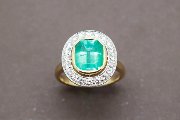 Bague Emeraude Diamants - Image 2