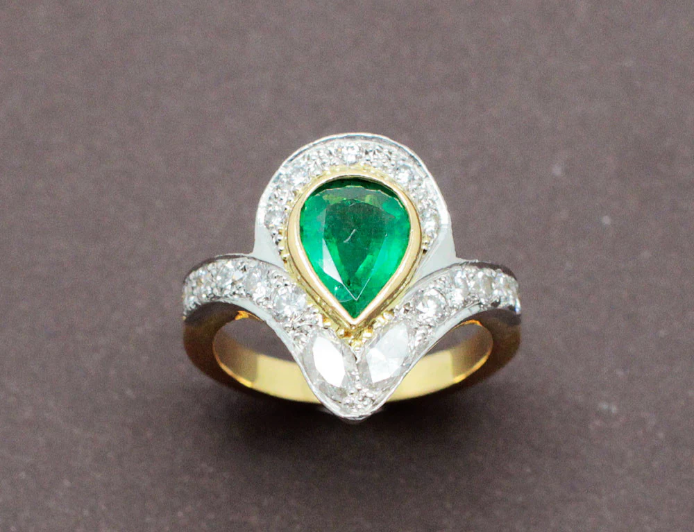 Bague Émeraude Diamants Or Jaune 18ct - Image 2