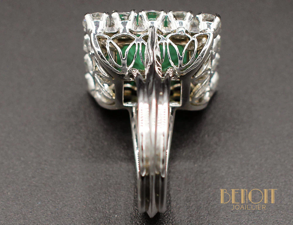 Bague Emeraude Entourage Diamants - Image 7