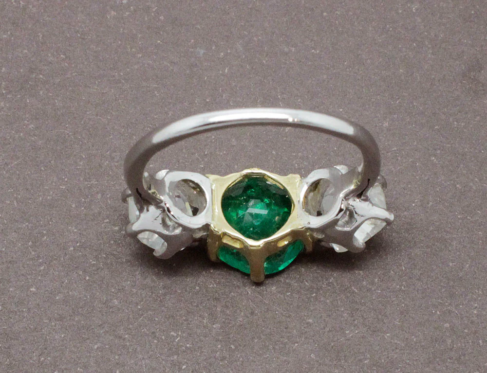 Bague Emeraude et Diamants - Image 5