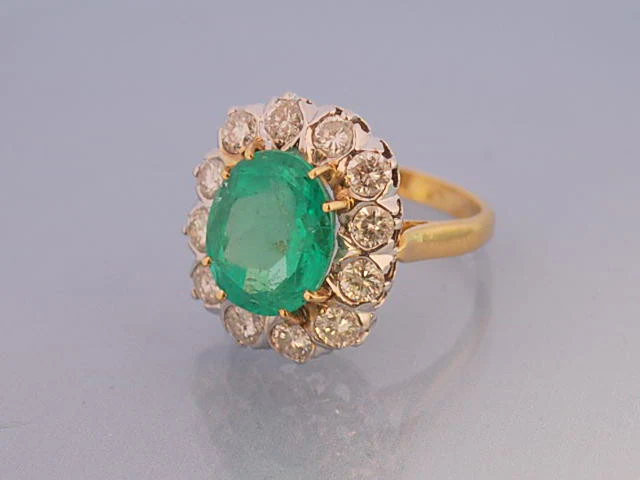 Bague Emeraude et diamants