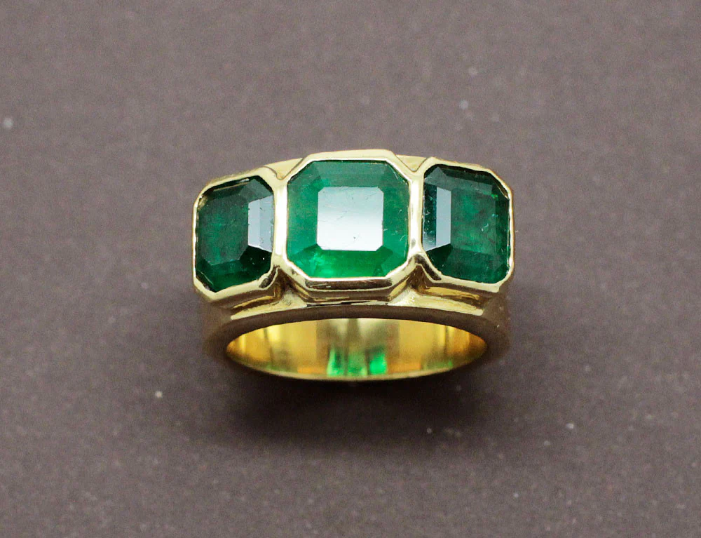 Bague Émeraude et Or Jaune - Image 2