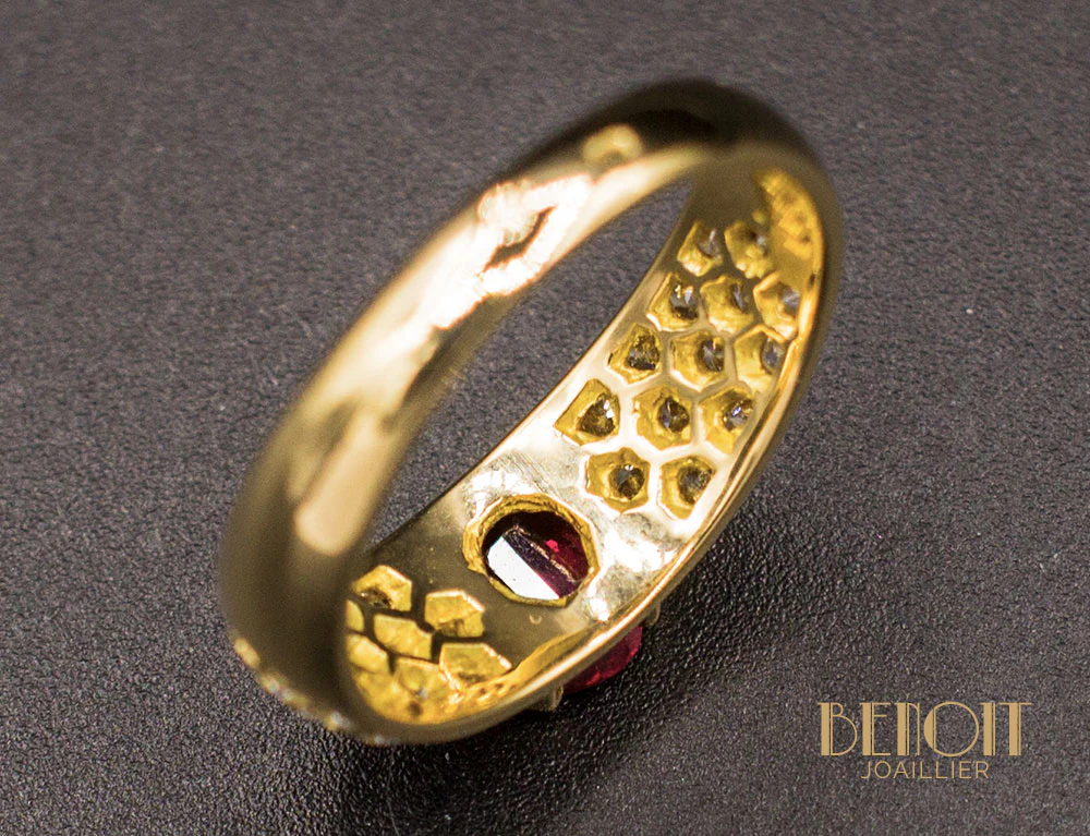 Bague Jonc Rubis Diamants - Image 5