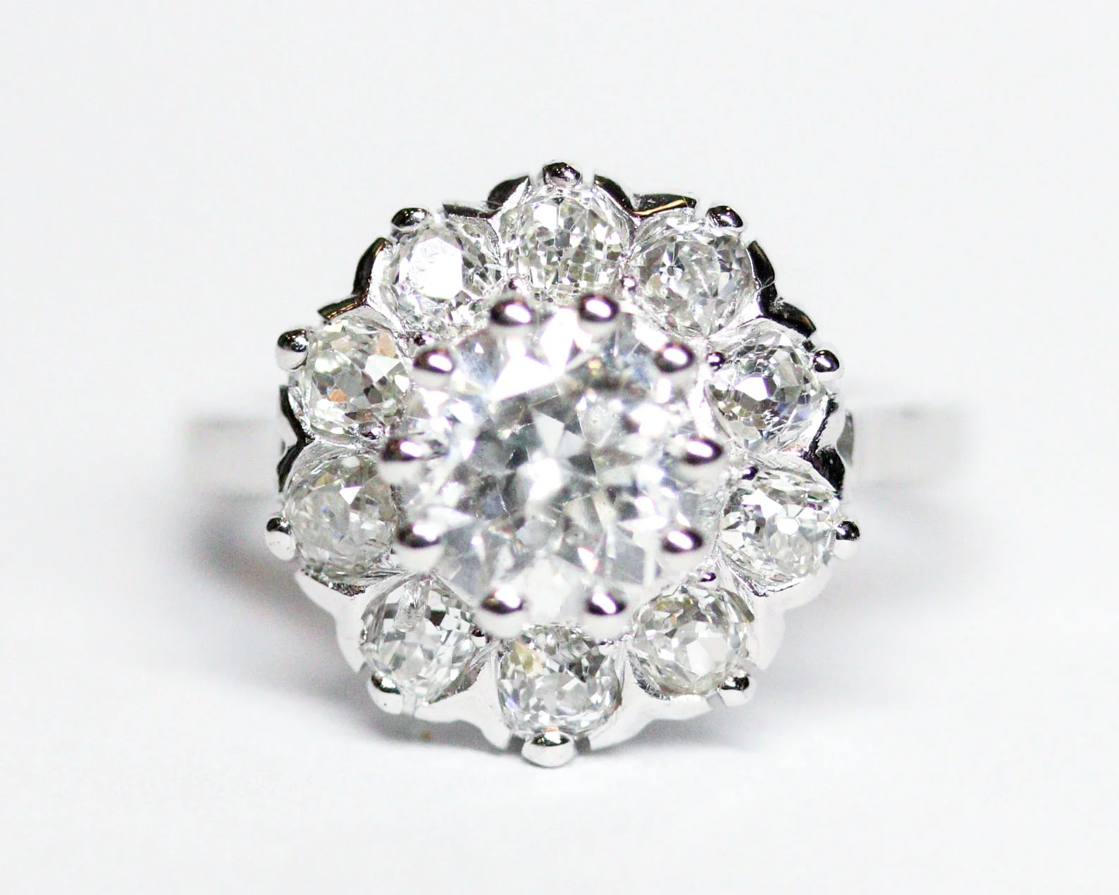 Bague Marguerite Ancienne Diamants et Platine - Image 6