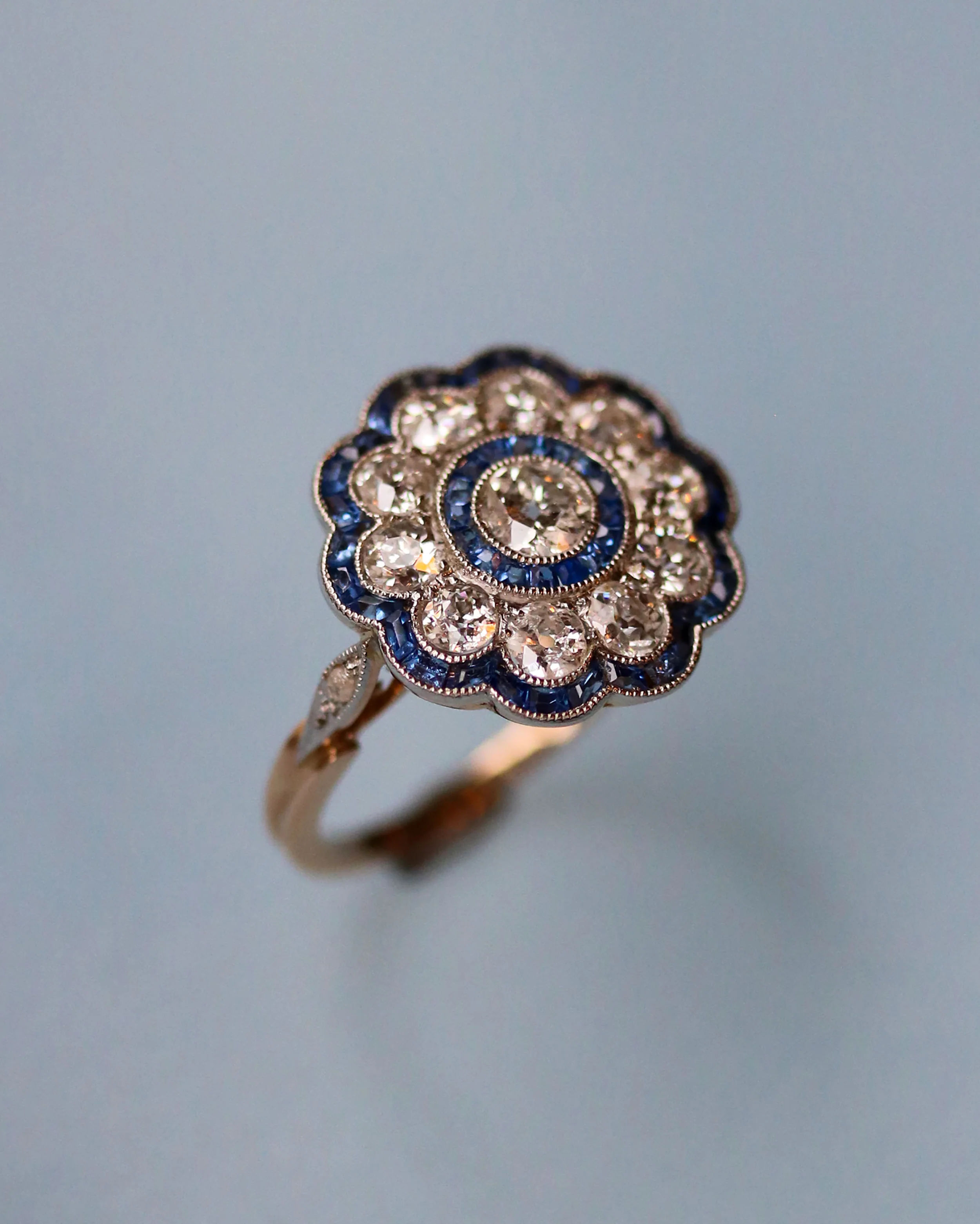 Bague Marguerite Diamants et Saphirs calibrés