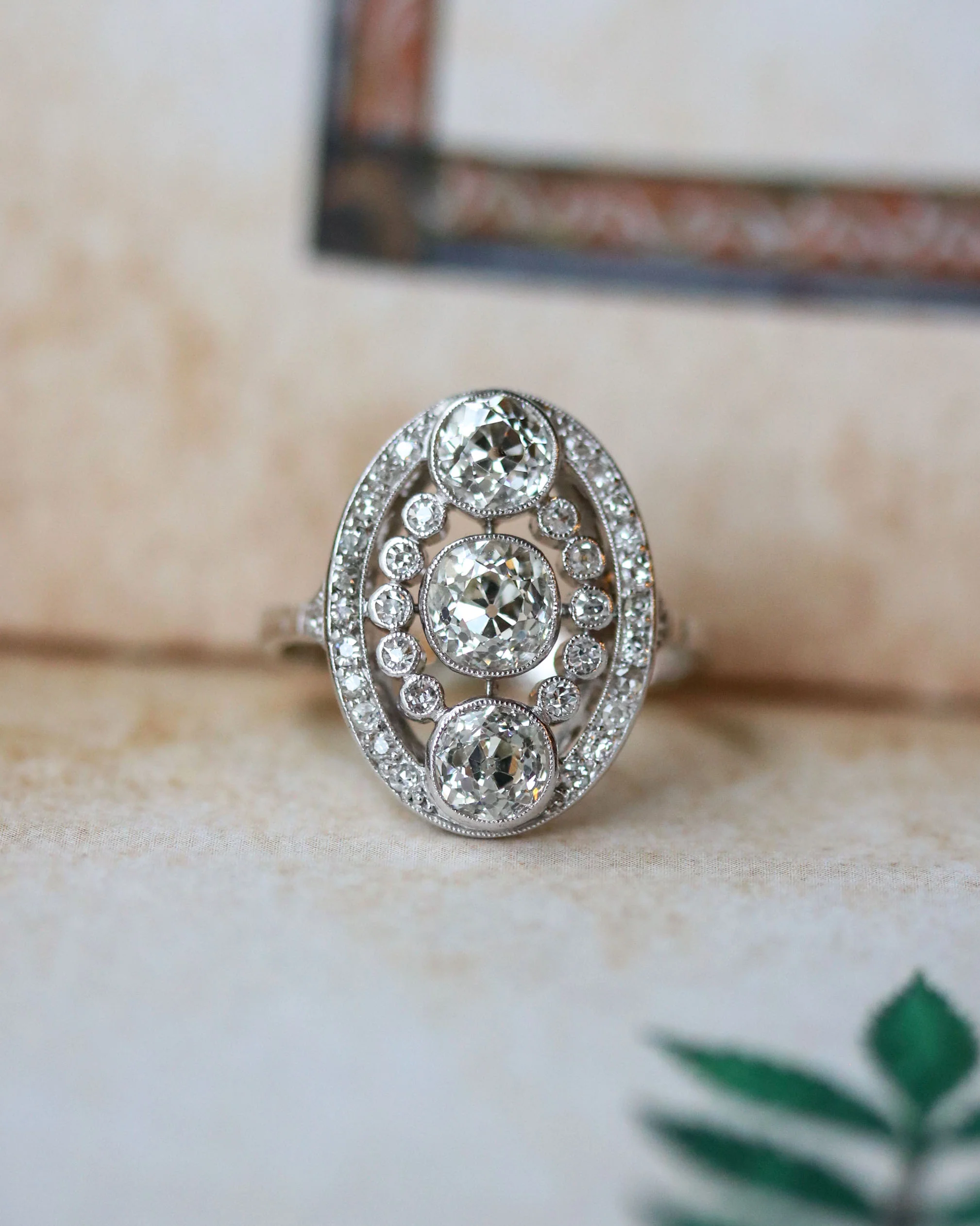 Bague Marquise Trilogie Diamants Or Blanc - Image 3