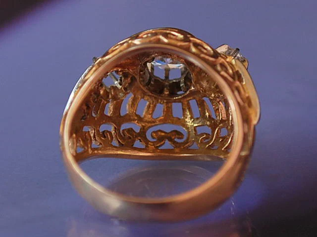 Bague or jaune et diamants 1950 - Image 3