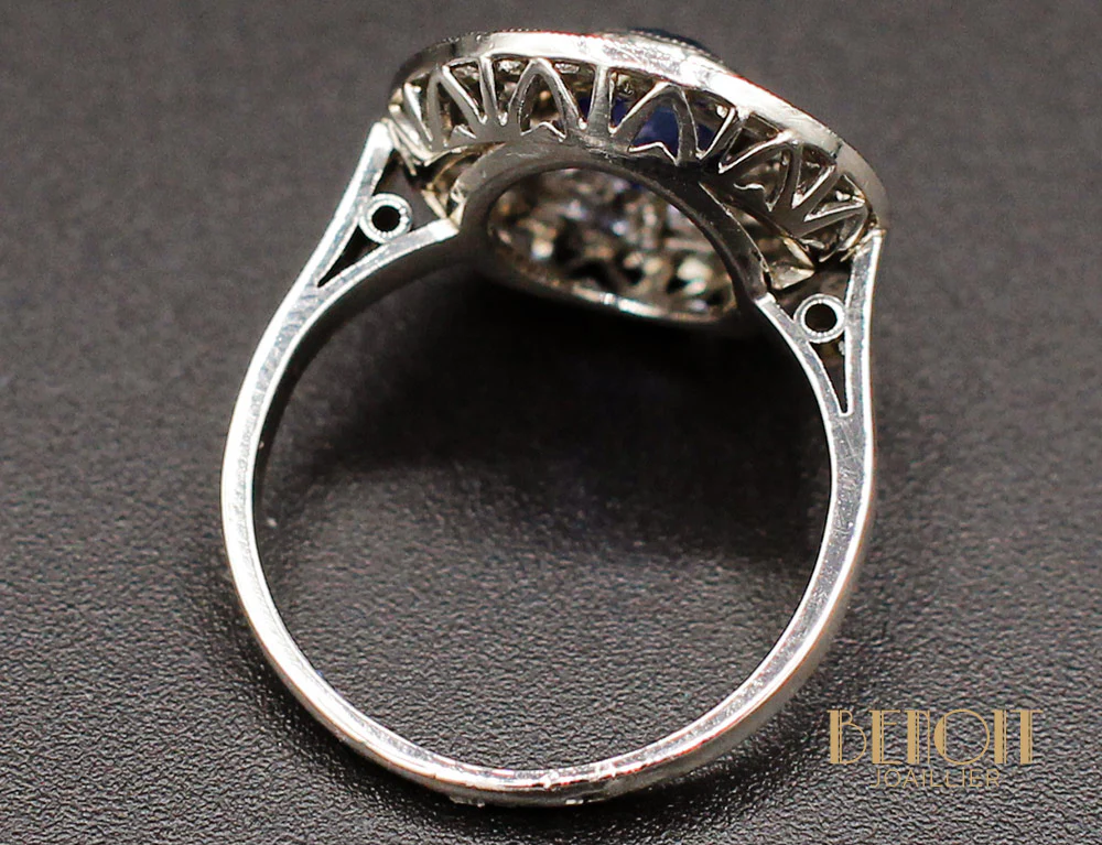 Bague Platine Saphir Double Entourage Diamants - Image 4