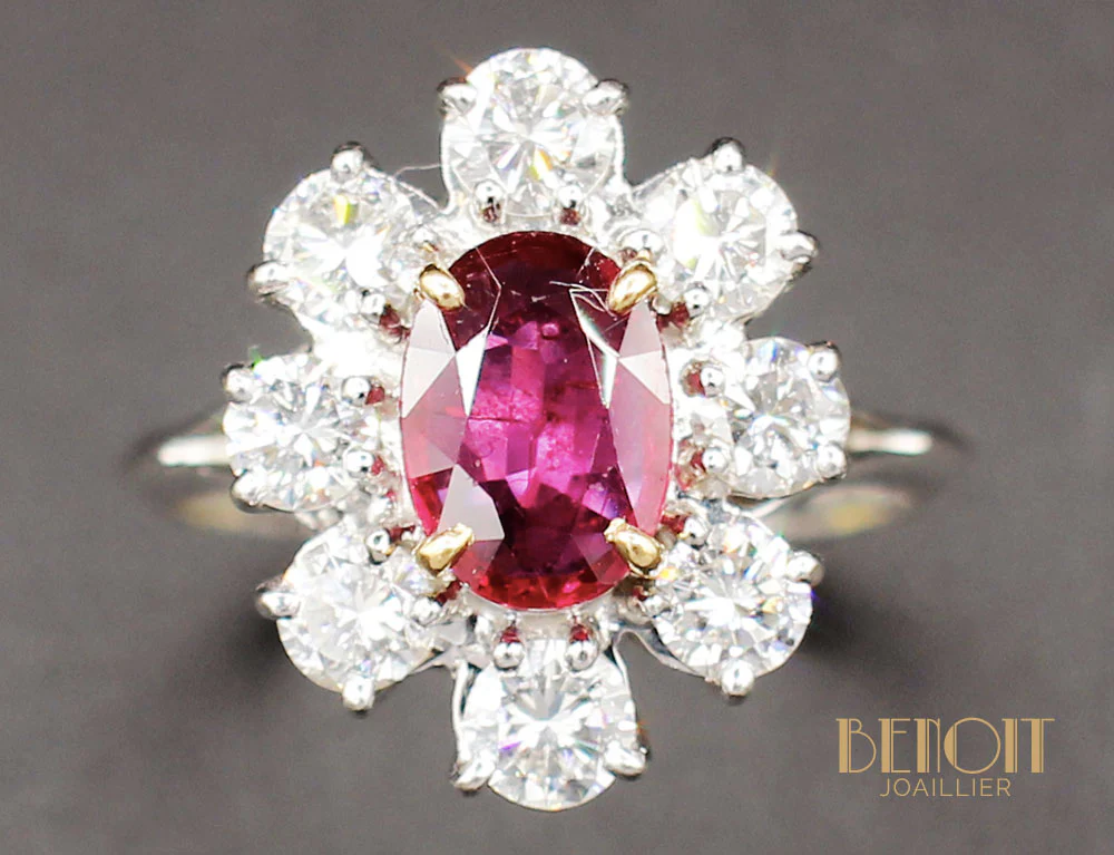 Bague Rubis Entourage Diamants - Image 3