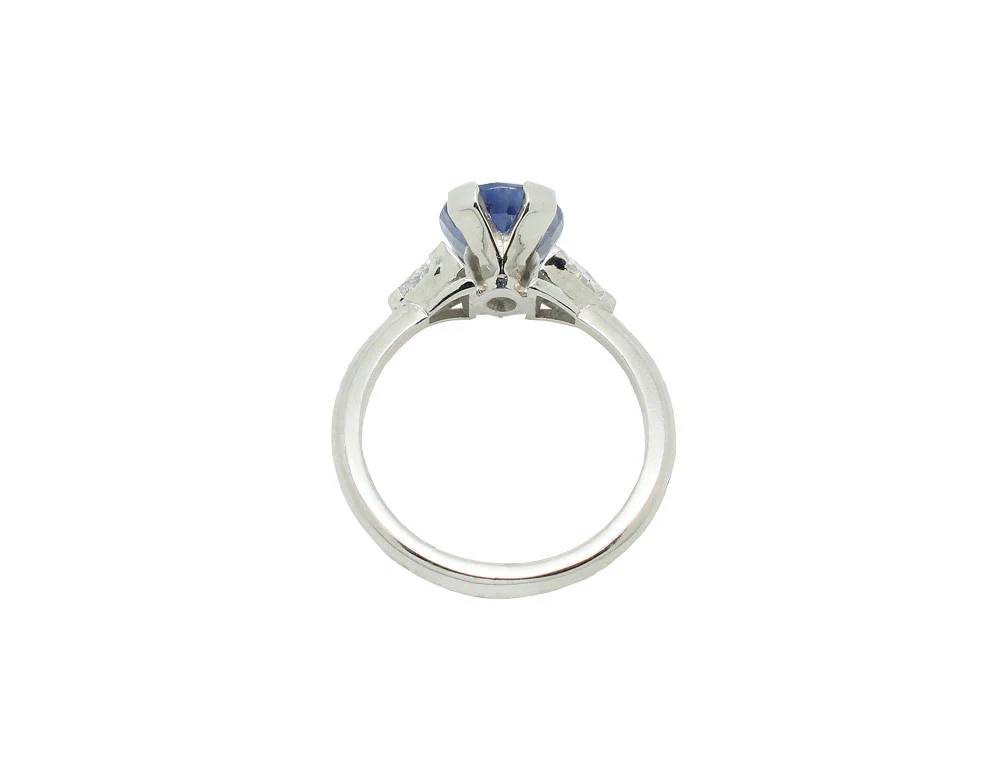 Solitaire Création Benoit Joaillier Saphir et Diamants Triangles - Image 3