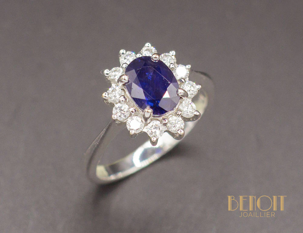 Bague Saphir Entourage Diamants