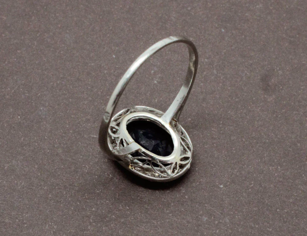 Bague Saphir Entourage Diamants - Image 5