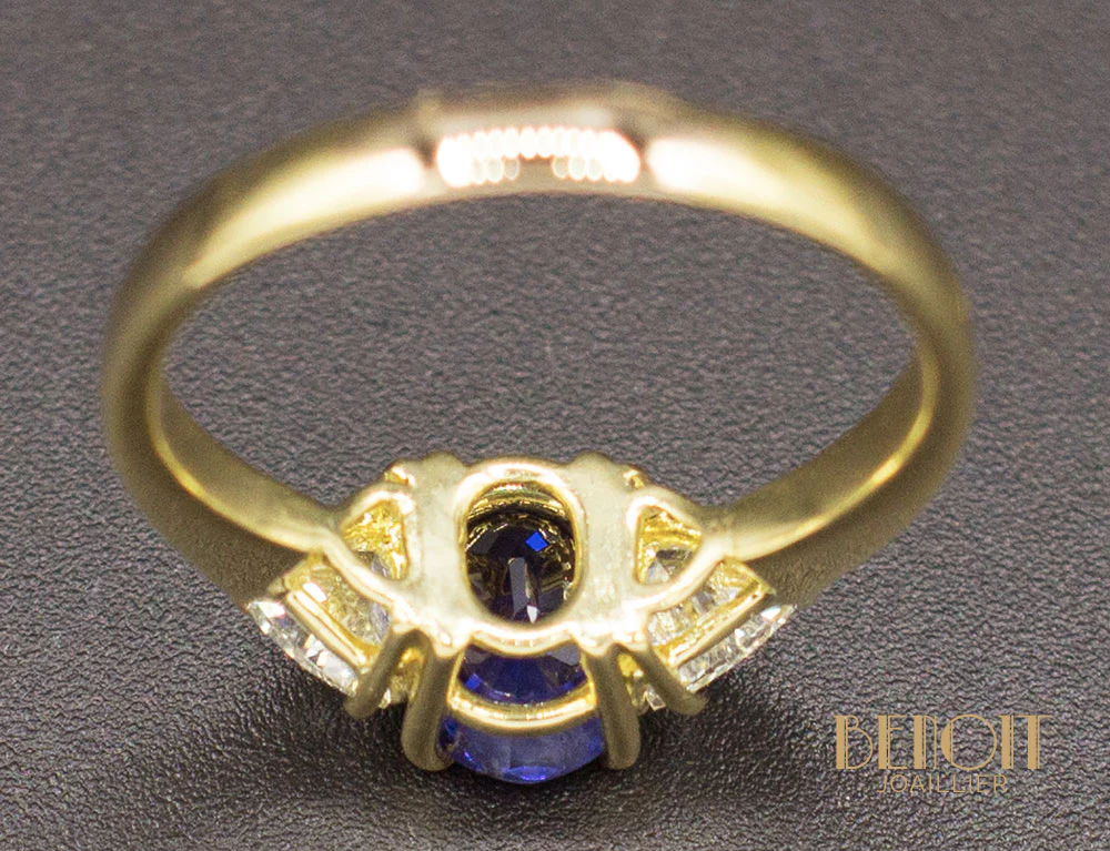 Bague Saphir et Diamants Triangle - Image 6