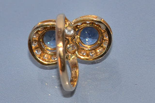 Bague saphirs diamants et or jaune - Image 4