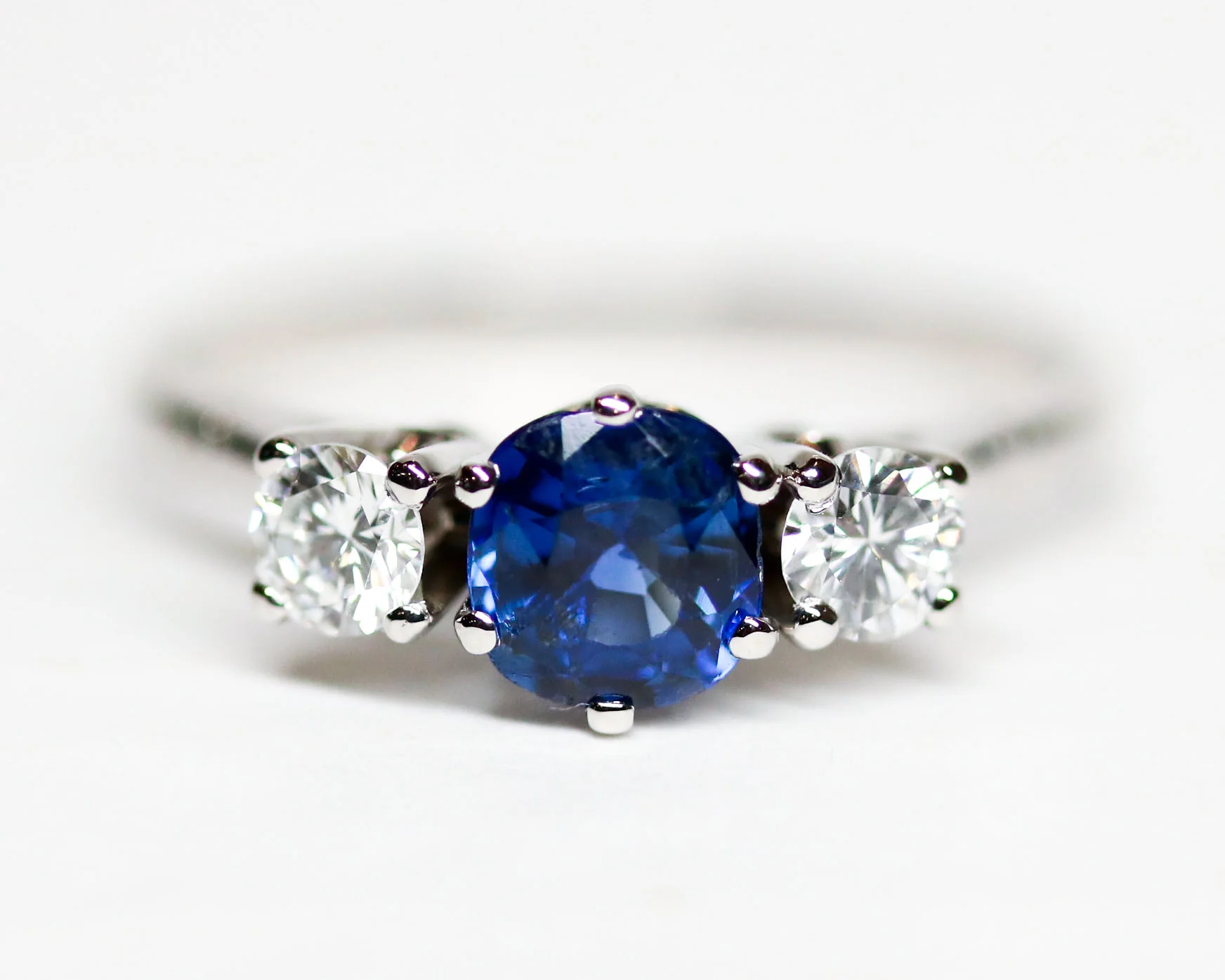 Bague Trilogie Saphir et Diamants - Image 5
