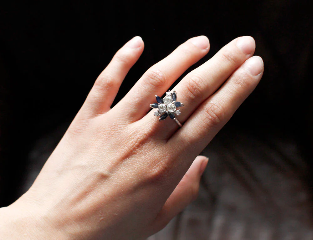 Bague Vintage Diamants et Saphirs Navette - Image 5