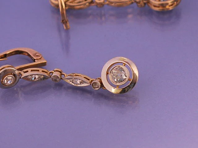 Boucles d oreille diamants platine et or 18 carat - Image 3